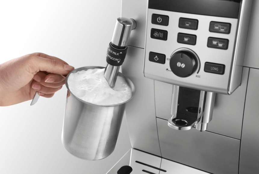 Cách đánh bọt cafe bằng vòi đánh sữa của máy pha cà phê
