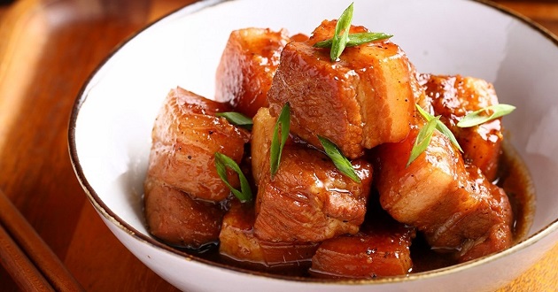 Thịt kho tiêu sệt được ưa chuộng tại miền nào của Việt Nam?
