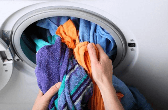 Do khối lượng quần áo quá nhiều