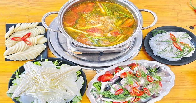 2 Cách nấu lẩu cá tầm làm với măng chua và mẻ ngon nhất