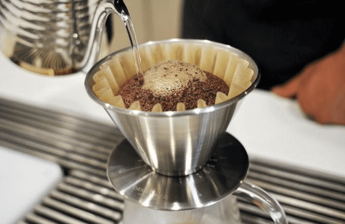 Phễu cà phê December của Hàn Quốc