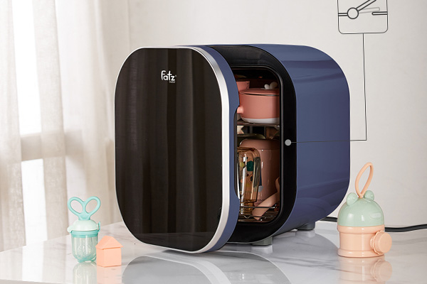 Review máy tiệt trùng sấy khô UV Fatzbaby về mẫu mã