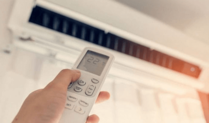 Điều hòa 2 chiều không nóng do chưa bật chế độ HEAT