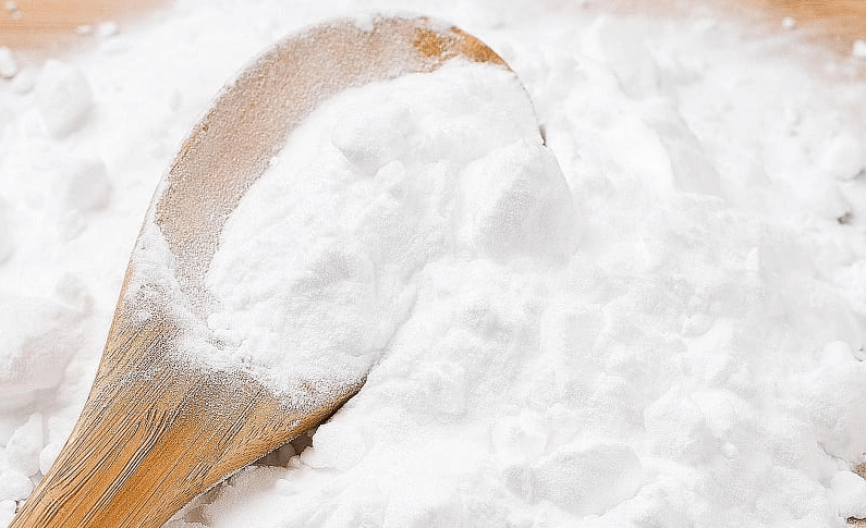 Khử mùi tủ lạnh lâu ngày không sử dụng bằng baking soda