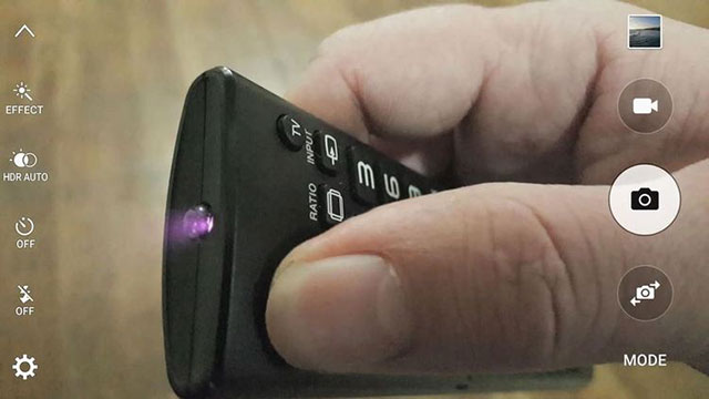 Kiểm tra pin của điều khiển từ xa