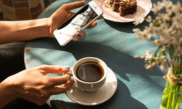 Nên thưởng thức cà phê vào buổi sáng