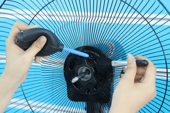 Motor bạc thau