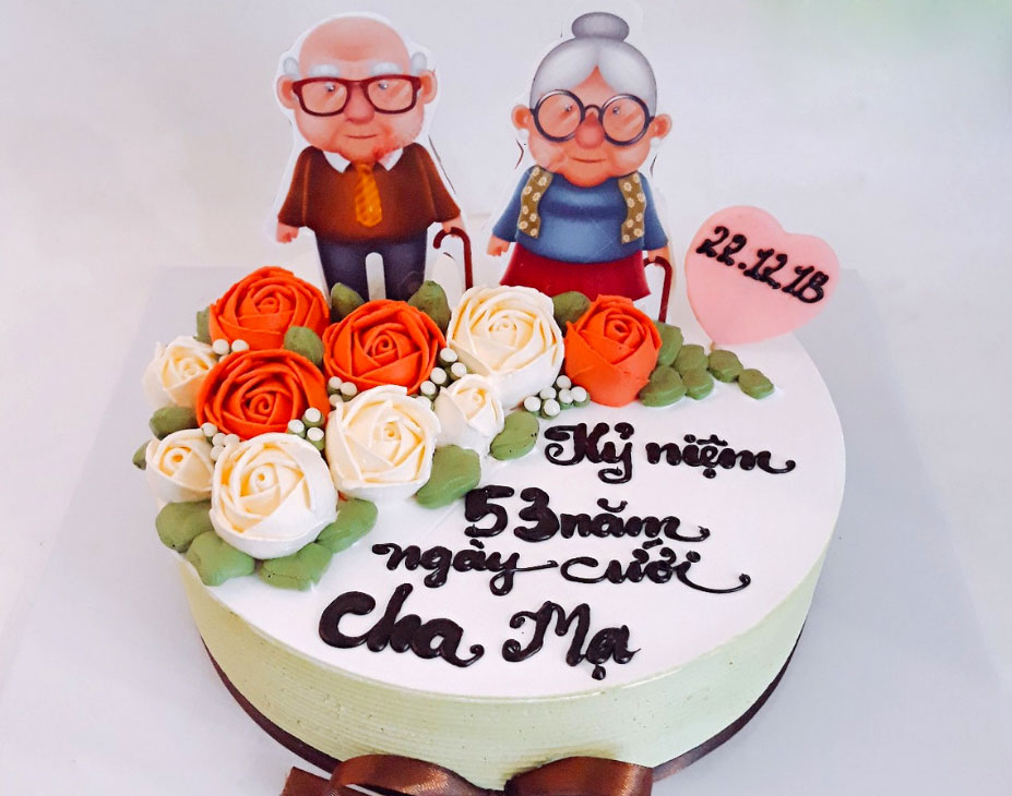 16 mẫu bánh sinh nhật mừng kỷ niệm đẹp lãng mạn nhất | Laravan.vn