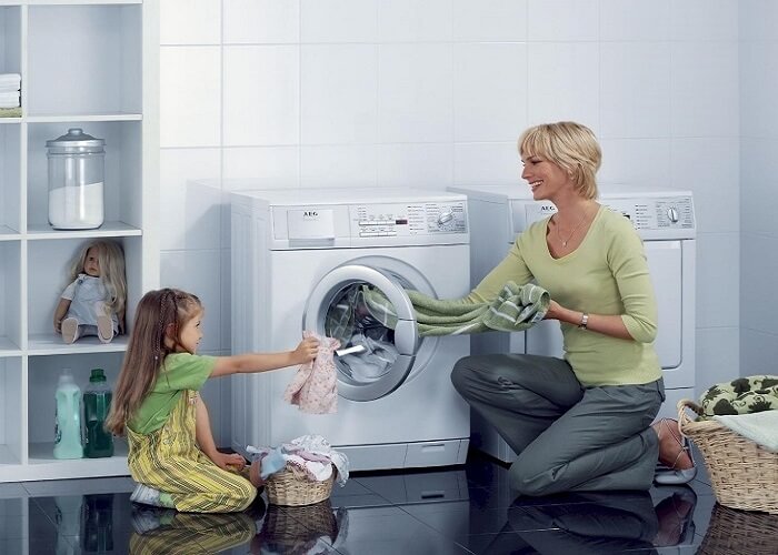 Phân loại quần áo trước khi cho vào máy giặt LG tránh lỗi UE Phân loại quần áo trước khi cho vào máy giặt LG tránh lỗi UE