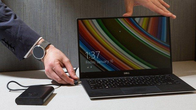 Bn sẽ cảm nhận được laptop của mình đang rất nóng và nguyên nhân chính sẽ ảnh hưởng rất lớn đến tuổi thọ của pin