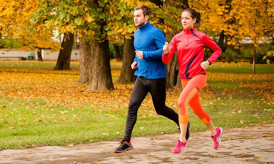 Đồ tập thoải mái, thoáng khí sẽ giúp bạn chạy bộ hiệu quả hơn