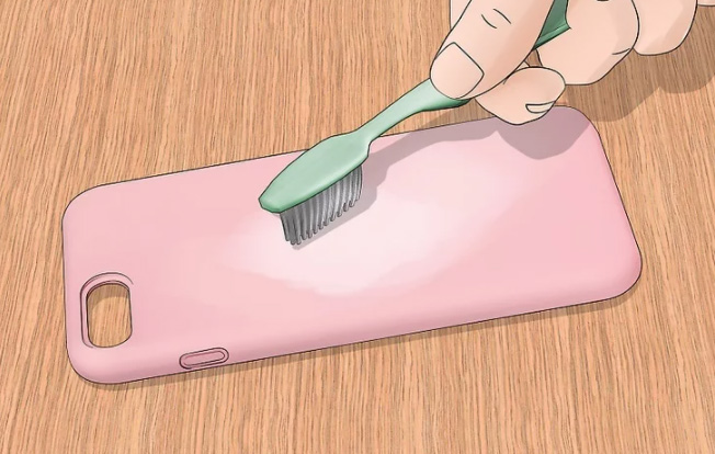 5 Cách làm sạch ốp lưng điện thoại bị bẩn, ố vàng hiệu quả nhất