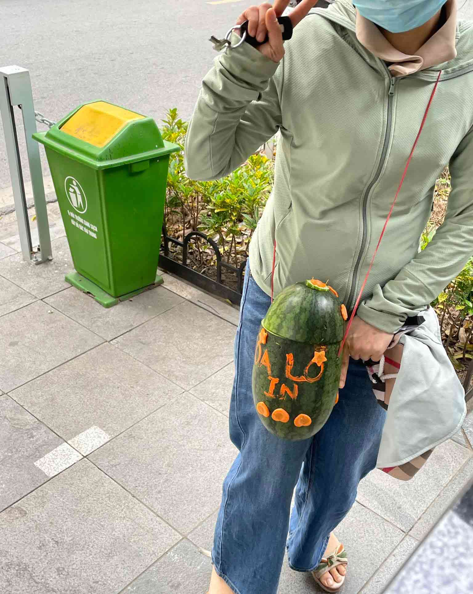 No backpack day là gì? Anti backpack day là gì? META.vn