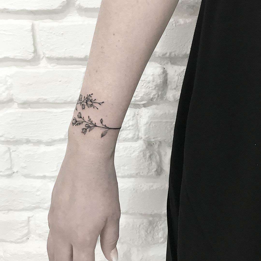 Gợi ý hình xăm vòng tay đẹp dành cho nữ Phần 1  Owl Ink Studio  Xăm Hình  Nghệ Thuật