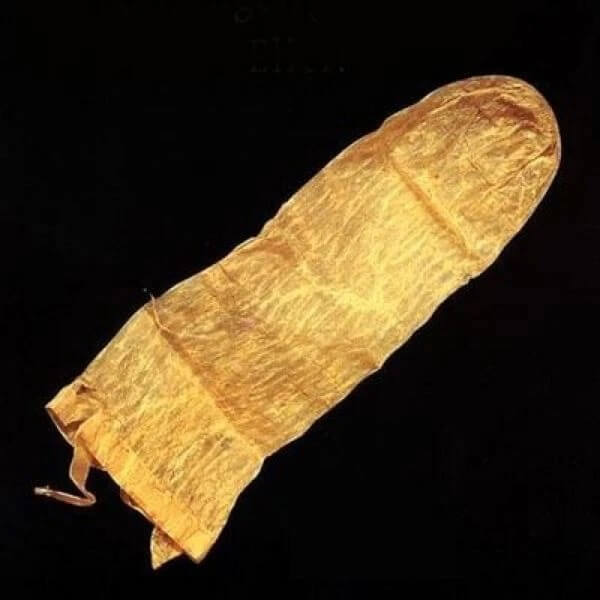 Hình dáng những chiếc “áo mưa” đầu tiên