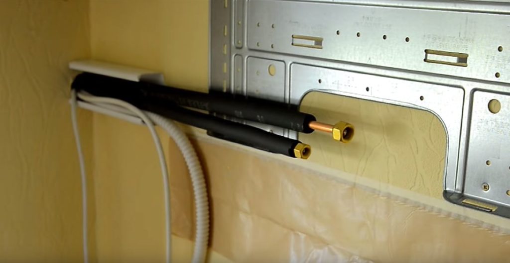 Khắc phục lỗi E3 máy lạnh Electrolux bằng cách kiểm tra đường ống