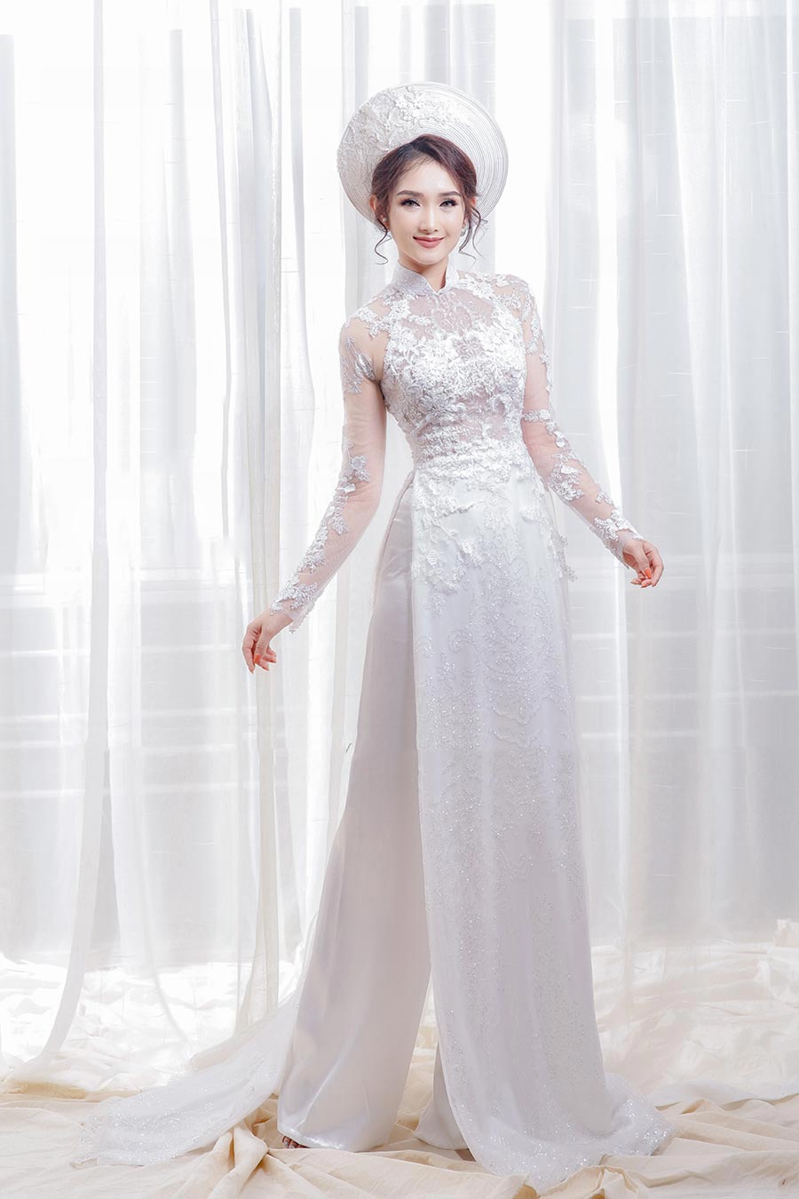 Gợi ý lựa chọn áo dài mẹ cô dâu chú rể đẹp sang trọng - SOFIA BRIDAL