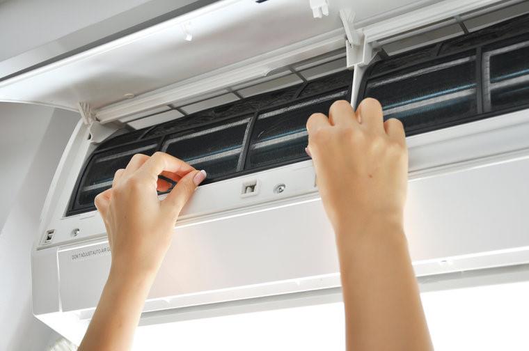 Máy lạnh Reetech báo lỗi E3 do bộ phận cảm biến bị lỗi