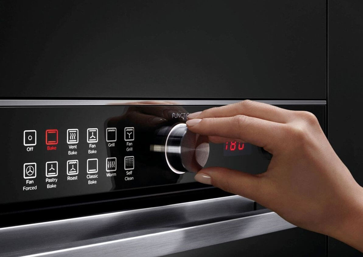 Cách xử lý lò nướng bị rỉ sét bằng tính năng tự làm sạch của lò