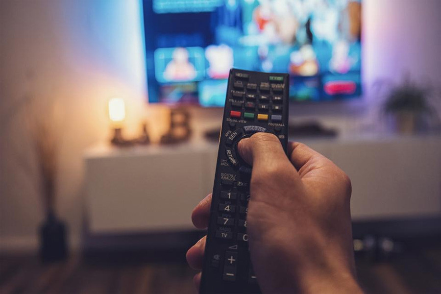 Loại bỏ các vật cản gây cản trở việc truyền tín hiệu từ điều khiển tới tivi
