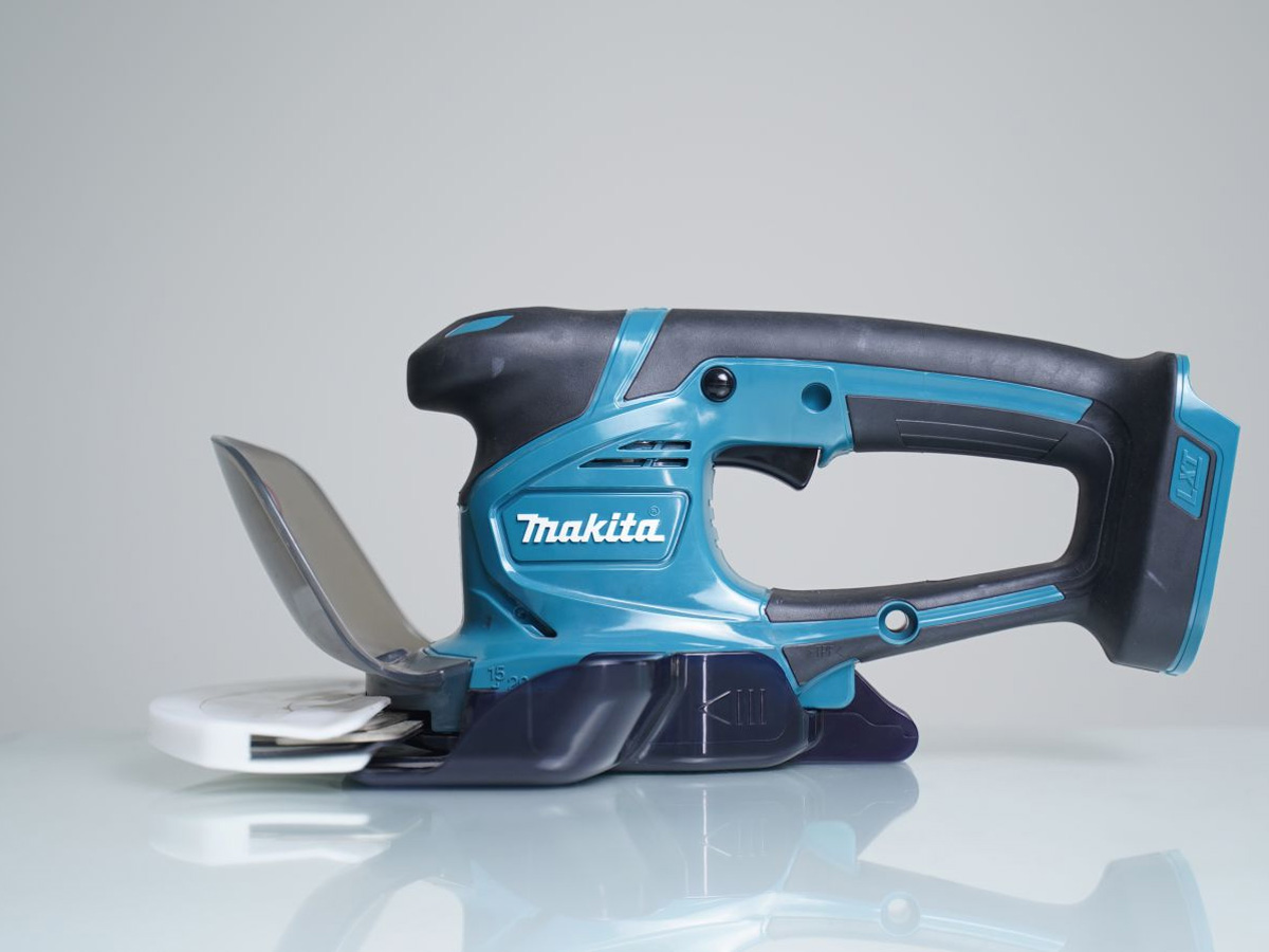 Máy cắt cỏ dùng pin Makita DUM604SY