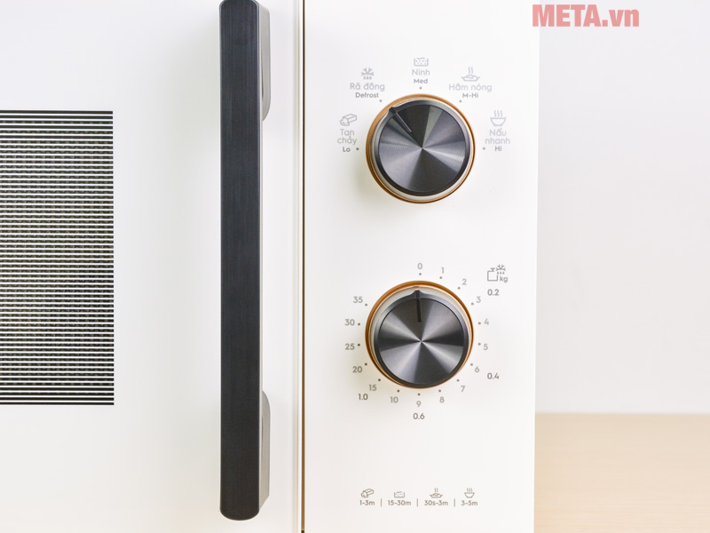Bảng điều khiển lò vi sóng Electrolux 20 lít EMM20K22W