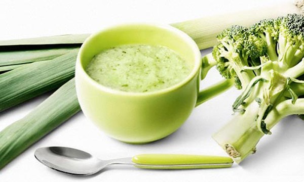 Món cháo tôm chùm ngây ăn dăm cho bé được làm bằng máy làm sữa hạt