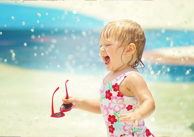 Bố mẹ nên chuẩn bị tâm lý cho bé ngay từ những ngày đầu.