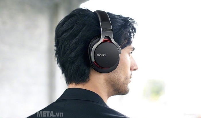 Tai nghe Sony MDR-1RBTMK2 với bộ khuếch đại âm thanh S-Master cho âm thanh HD chân thực nhất