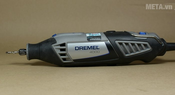Máy cầm tay Dremel 4000 4/65 nhỏ gọn, dễ thao tác 