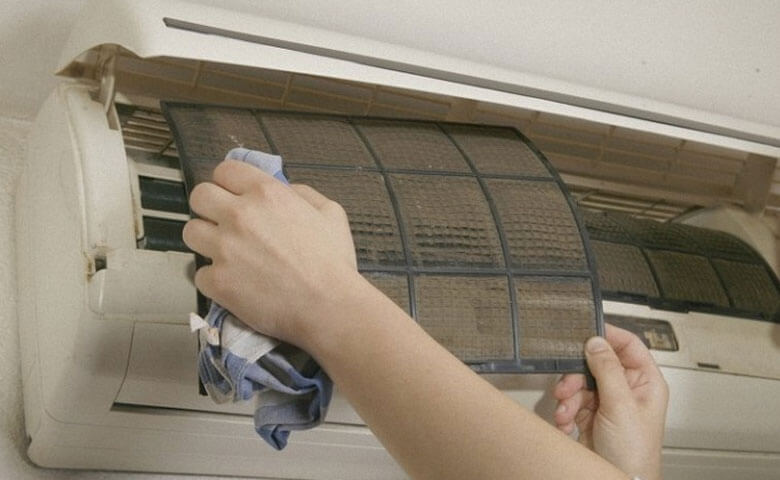 Vệ sinh điều hòa Đaikin để tránh lỗi A5