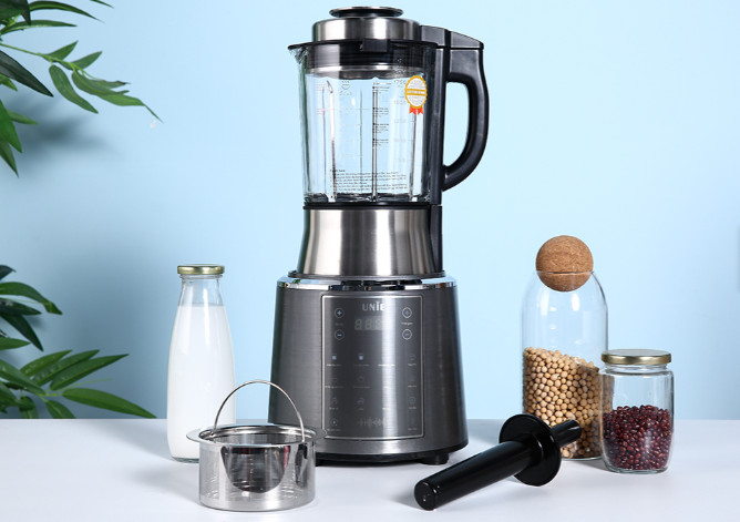 Một nhược điểm của máy làm sữa hạt là thường có kích thước lớn và phần cối làm bằng thủy tinh.