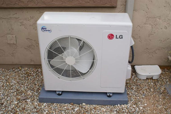 Điều hòa lúc mát lúc không do hỏng quạt dàn nóng