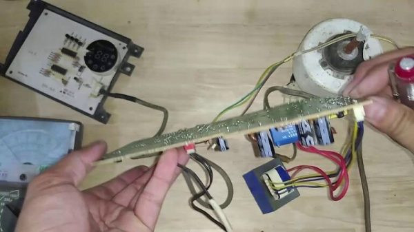 Board mạch dàn nóng bị hỏng cũng có thể gây ra lỗi E0