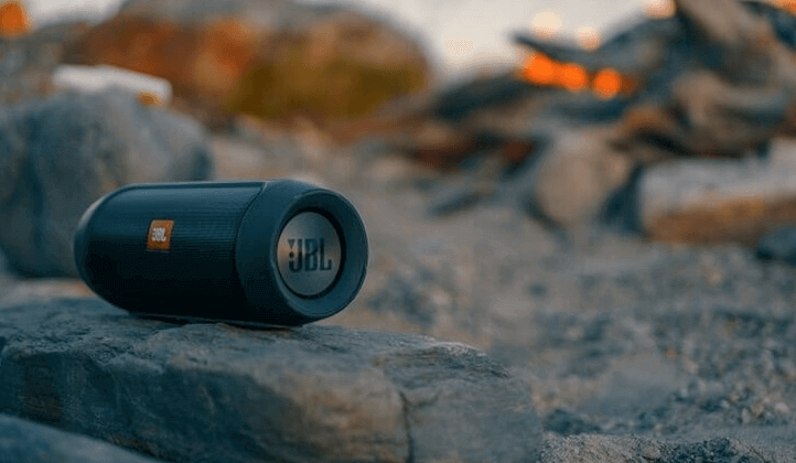 Nên chọn loa Bluetooth du lịch có thiết kế nhỏ gọn