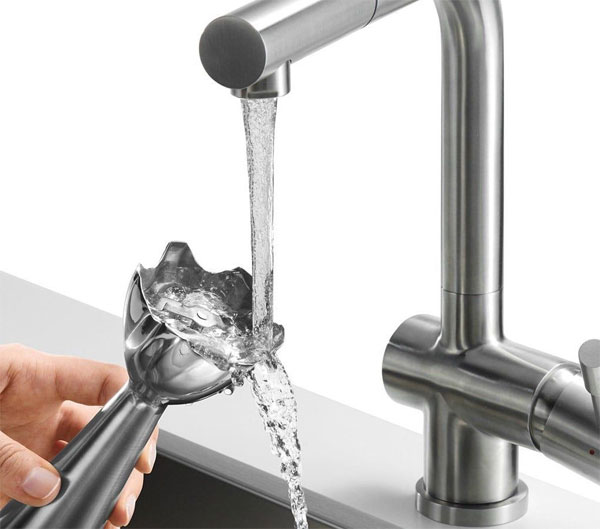 Cách vệ sinh máy xay cầm tay Braun