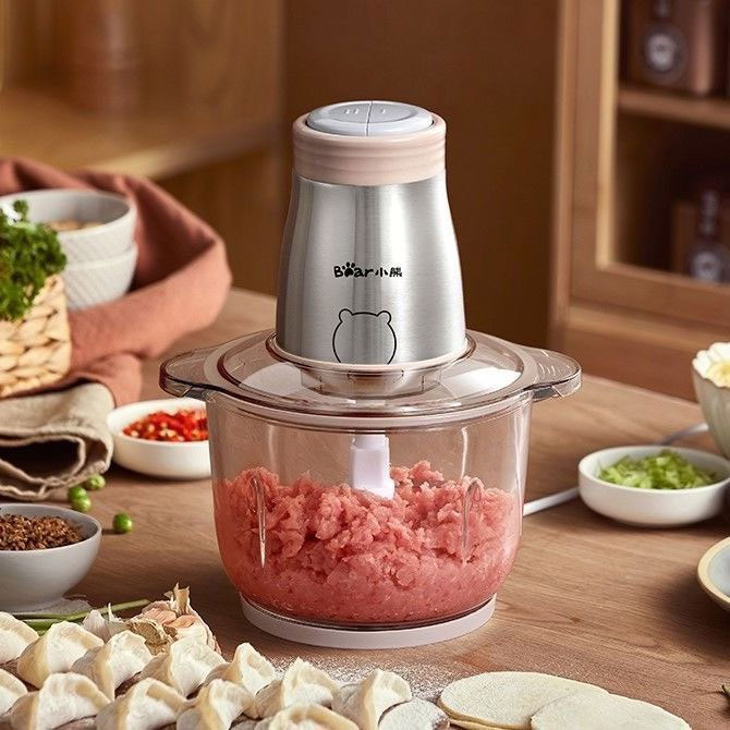 Máy xay thịt Bear dễ sử dụng