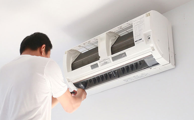 Điều hoà Đaikin báo lỗi UF do hệ thống điều khiển và dàn lạnh không tương thích