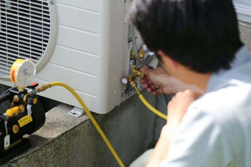 Điều hòa Daikin báo lỗi UF do van gas đầu đẩy bị đóng