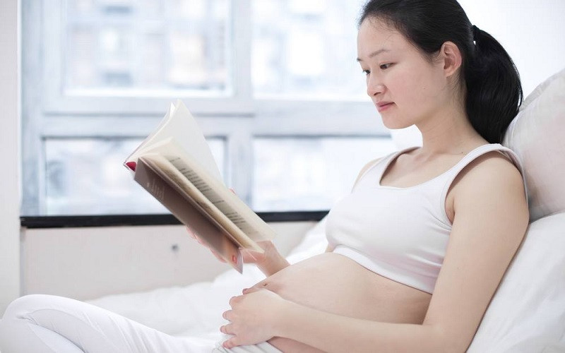 Phụ nữ mang thai trong 3 tháng đầu và phụ nữ mới sinh là đối tượng nên cẩn trọng khi sử dụng ghế massage