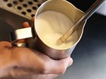 Ca đánh sữa loại nào tốt? Cách chọn ca đánh bọt sữa
