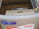 Lỗi E9 máy giặt Sanyo do đâu và cách sửa