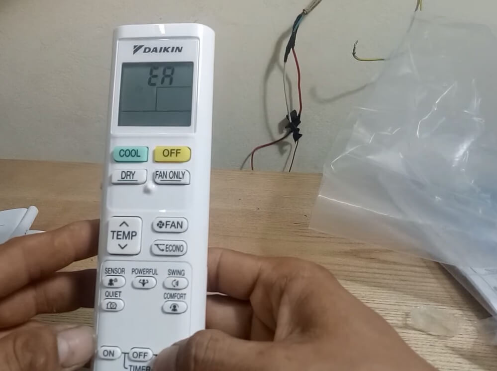 Mã lỗi EA máy lạnh Daikin
