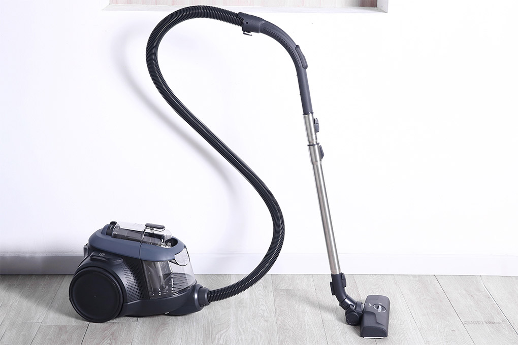 Máy hút bụi Electrolux có thiết kế đơn giản, kiểu dáng nhỏ gọn, màu sắc đa dạng