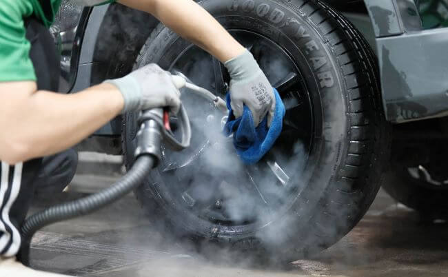 Máy rửa xe bằng hơi nước nóng mang lại hiệu quả làm sạch cao