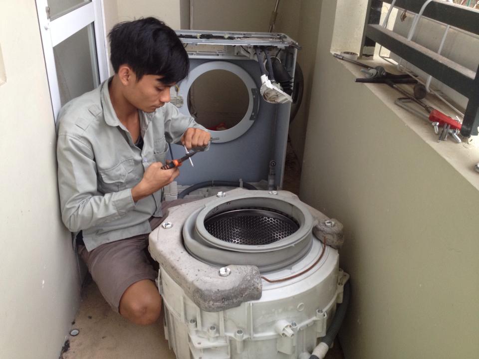 Máy giặt LG không start được do lỗi linh kiện