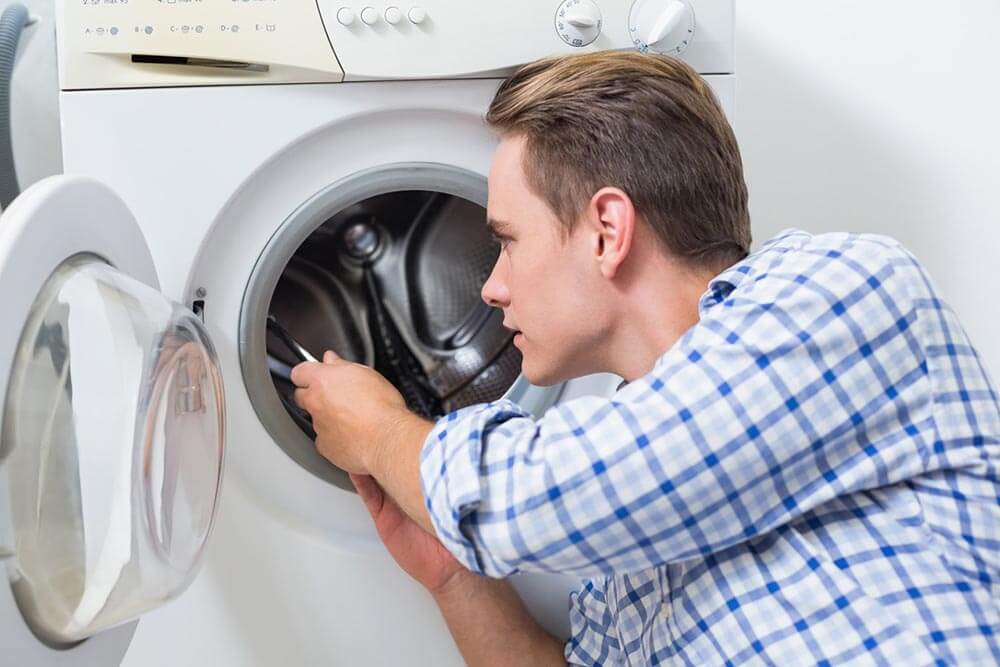 Máy giặt Electrolux báo lỗi E13 do gioăng cao su bị thủng, rách