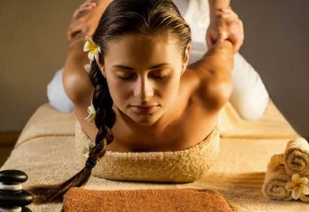 Massage kiểu Thái