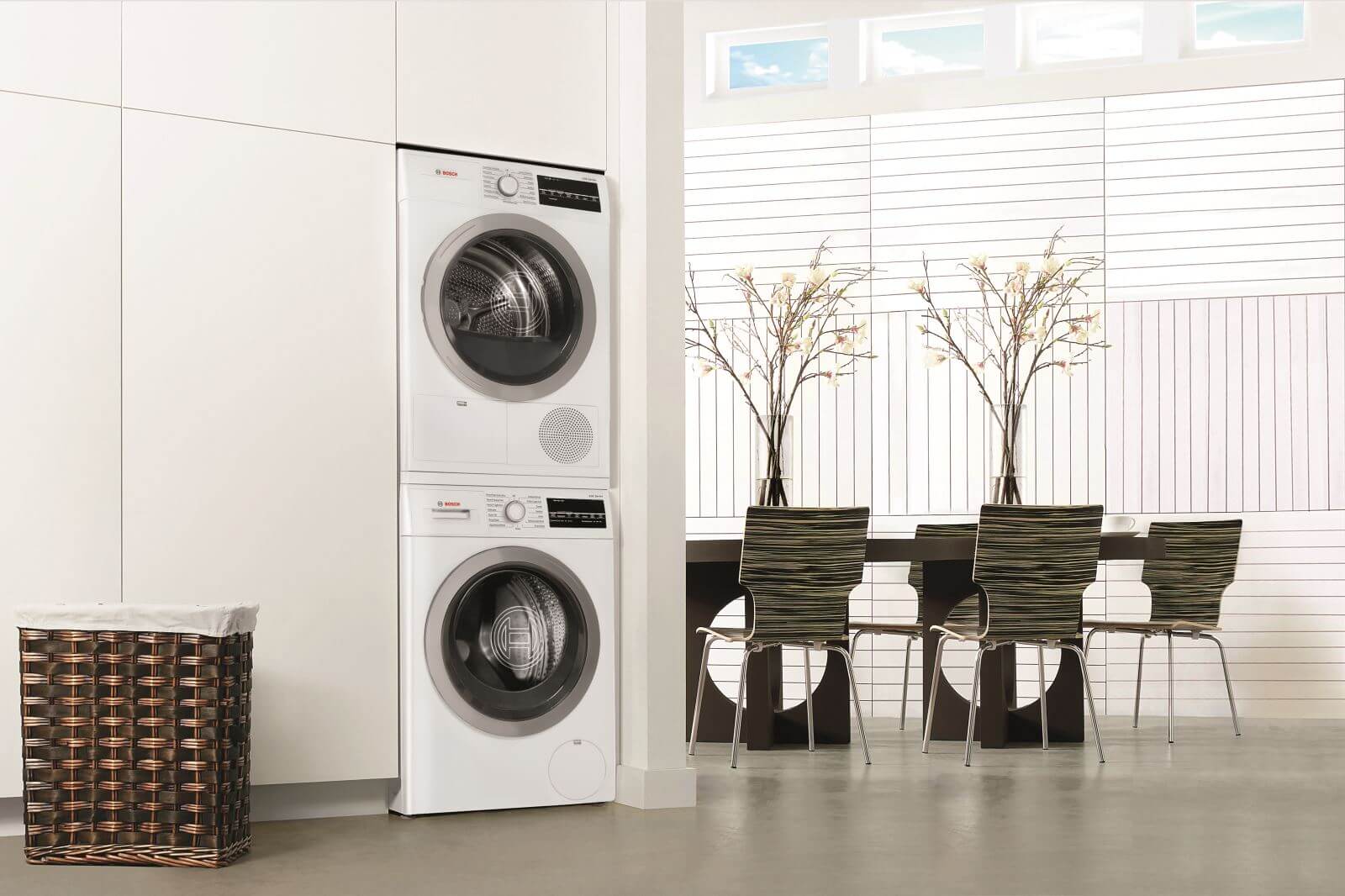 Gia đình sử dụng máy giặt và máy sấy riêng biệt