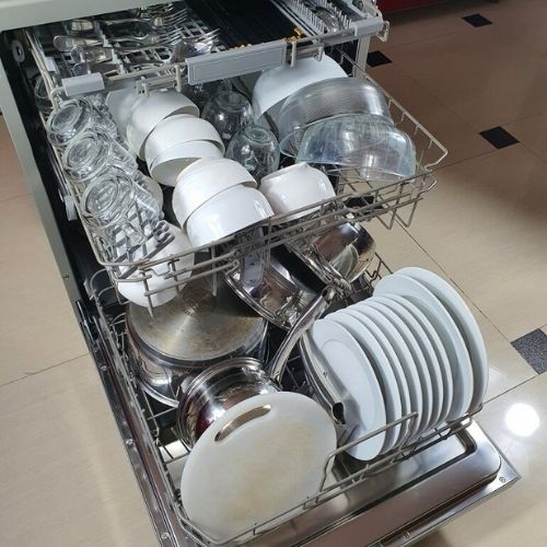Máy rửa bát có rửa được xoong, nồi không?